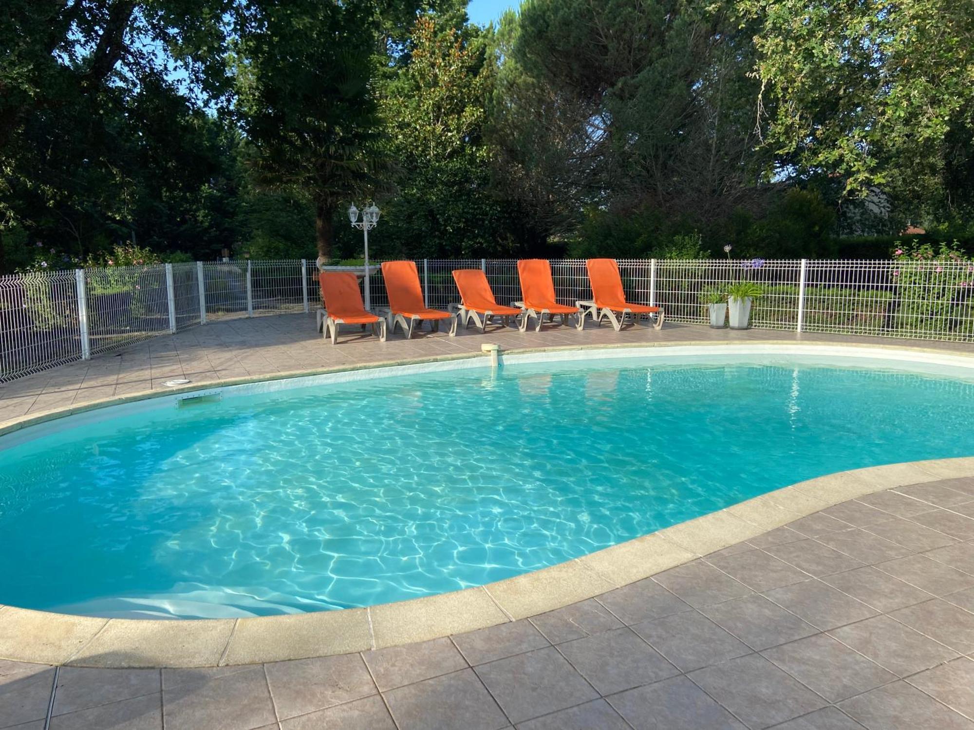Villa 8 Personnes O Mes Anges Saint-Julien-en-Born Luaran gambar